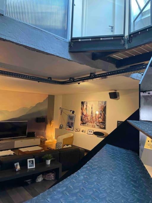 Loft Centre Situe Dans Rue Calme Apartment *